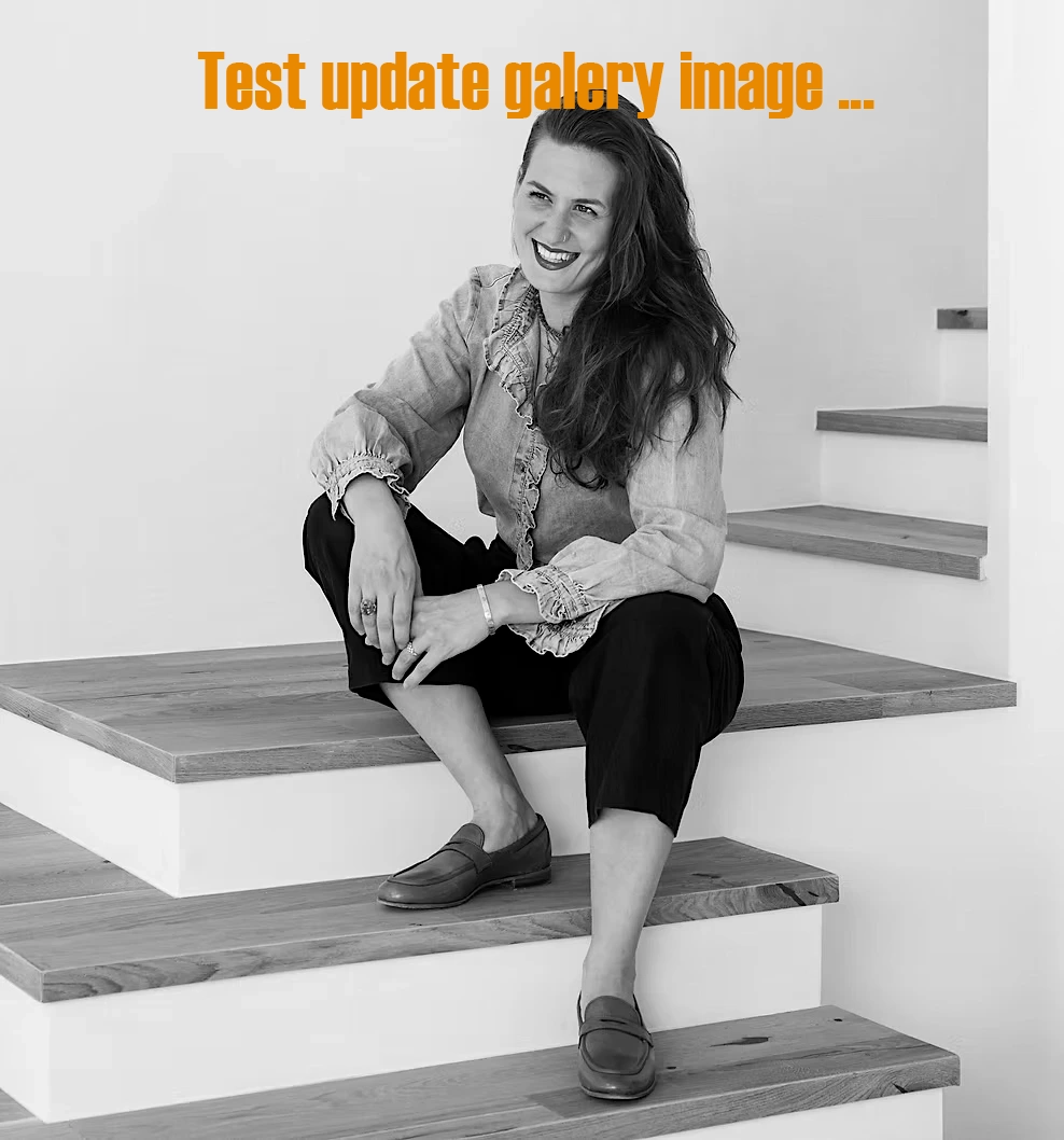 gallery-01-esther-knopfler-6945b32511fef111939737.webp